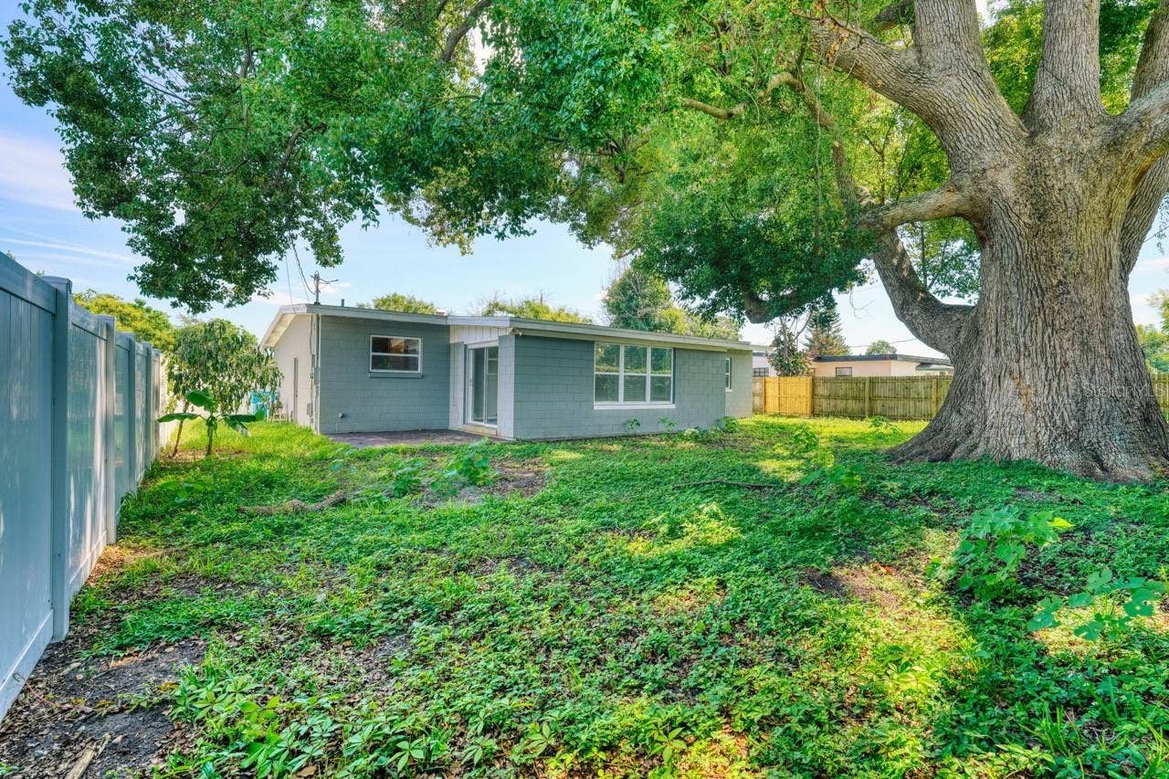 1712 EDMUNDSHIRE ROAD, Orlando, FL 32812 Backyard.