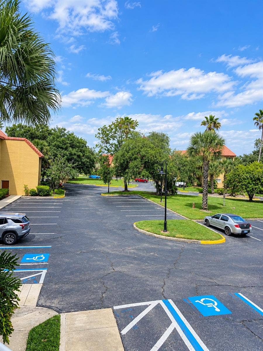 6402 PARC CORNICHE DRIVE, #5204, Orlando, FL 32821 6402 PARC CORNICHE DRIVE, #5204, Orlando, FL 32821