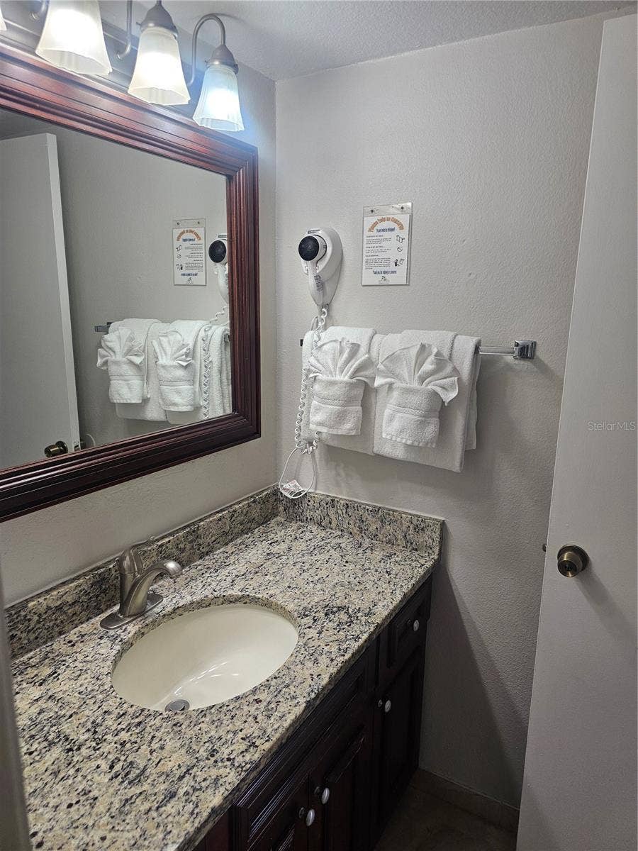 6402 PARC CORNICHE DRIVE, #5204, Orlando, FL 32821 6402 PARC CORNICHE DRIVE, #5204, Orlando, FL 32821