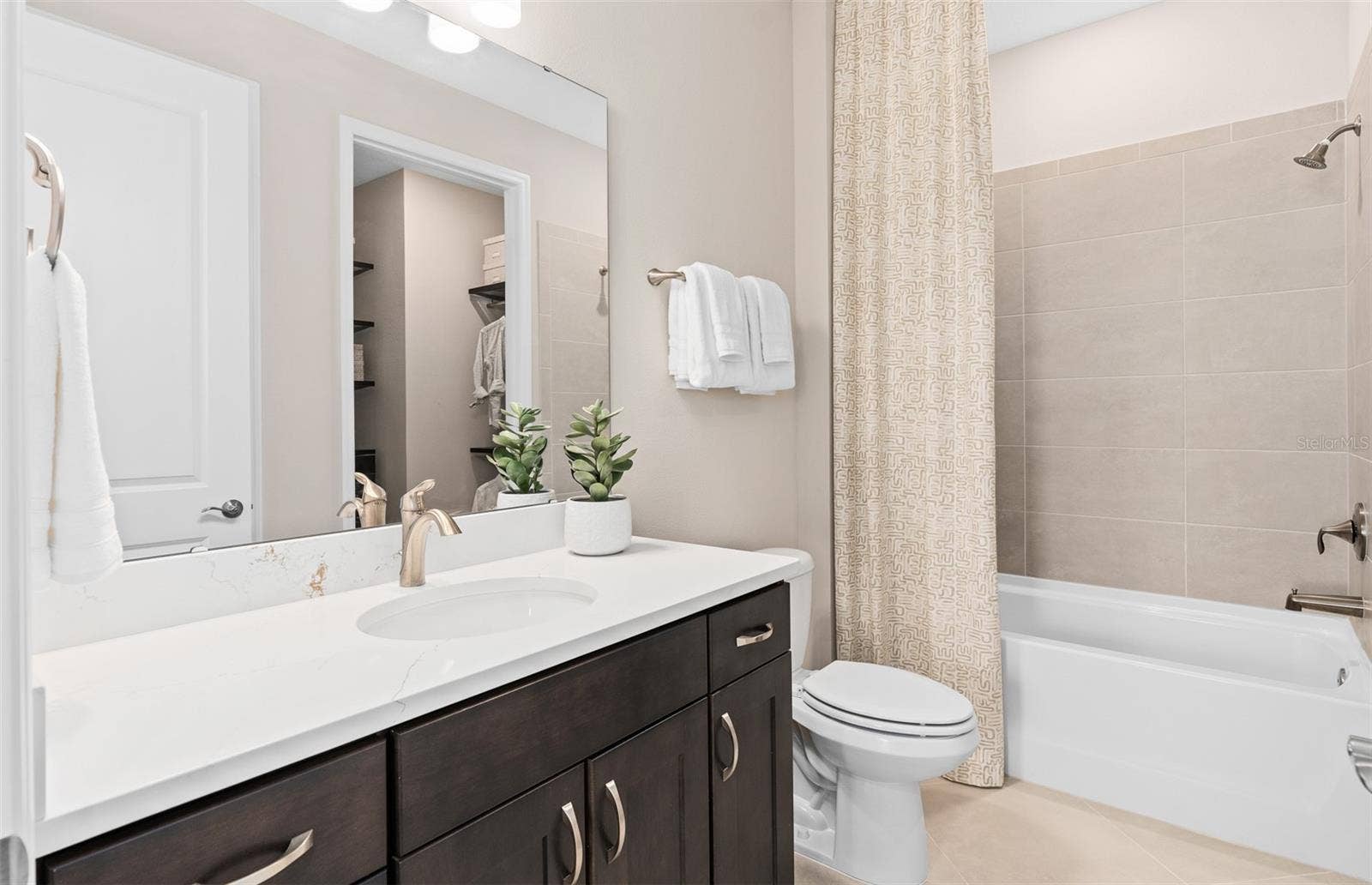 5094 SUNFALLS AVENUE, St Cloud, FL 34772 Model Home Design Only. Pictures and furnishings are for illustrative purposes only. Elevations, colors and options may vary. Furniture is for model home staging only.