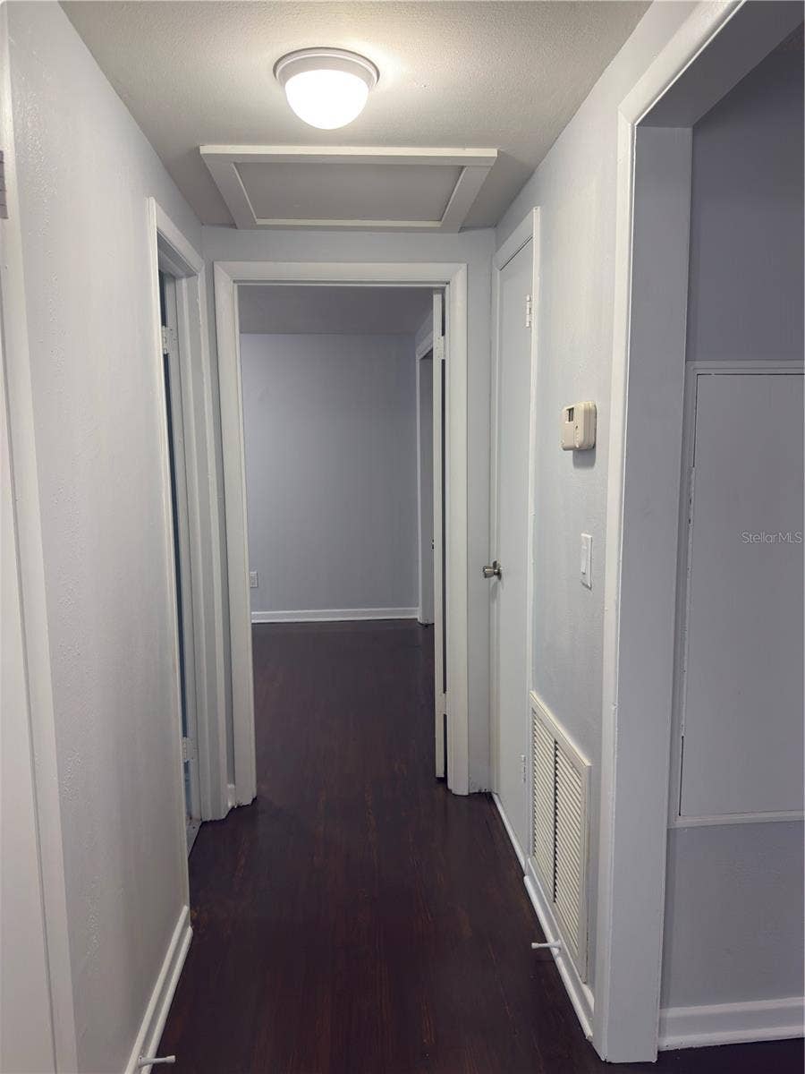 1618 MAGNOLIA AVENUE, Deland, FL 32724 hall