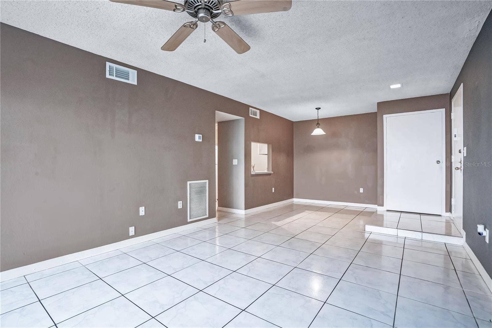3278 S SEMORAN BOULEVARD, #12, Orlando, FL 32822 Living Area