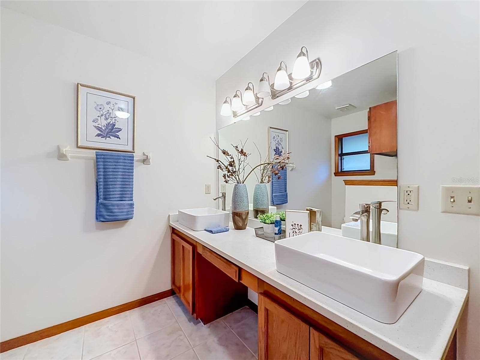 825 MELLOWOOD AVENUE, Orlando, FL 32825 825 MELLOWOOD AVENUE, Orlando, FL 32825