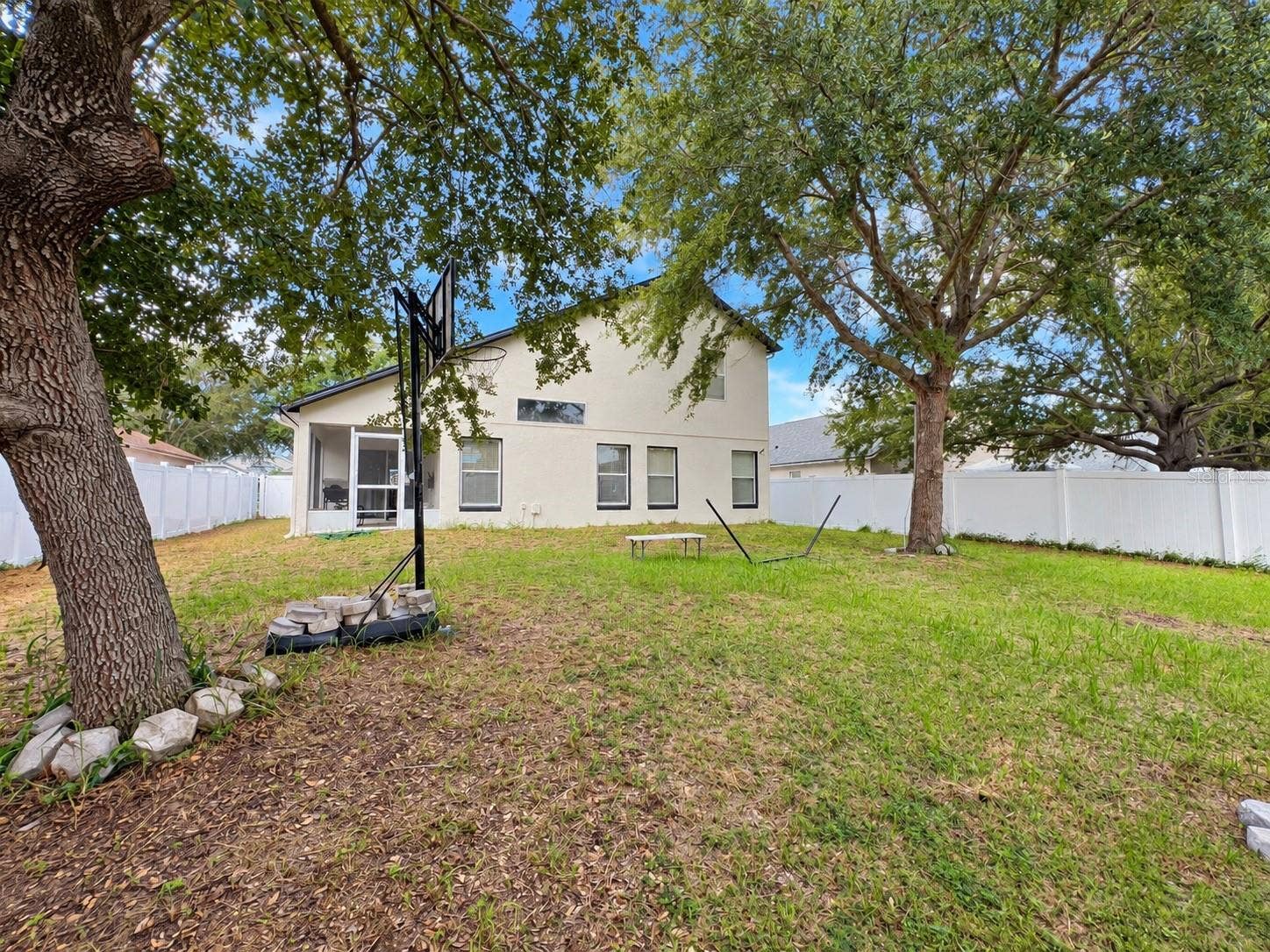 4043 WALTHAM FOREST DRIVE, Tavares, FL 32778 4043 WALTHAM FOREST DRIVE, Tavares, FL 32778
