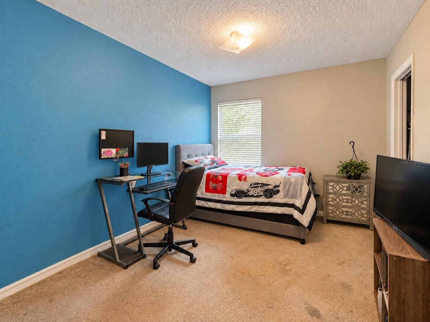 4043 WALTHAM FOREST DRIVE, Tavares, FL 32778 4043 WALTHAM FOREST DRIVE, Tavares, FL 32778