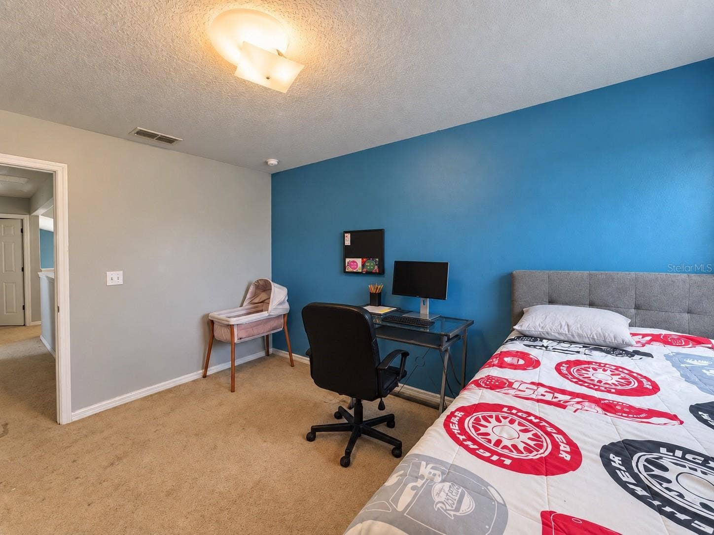 4043 WALTHAM FOREST DRIVE, Tavares, FL 32778 4043 WALTHAM FOREST DRIVE, Tavares, FL 32778