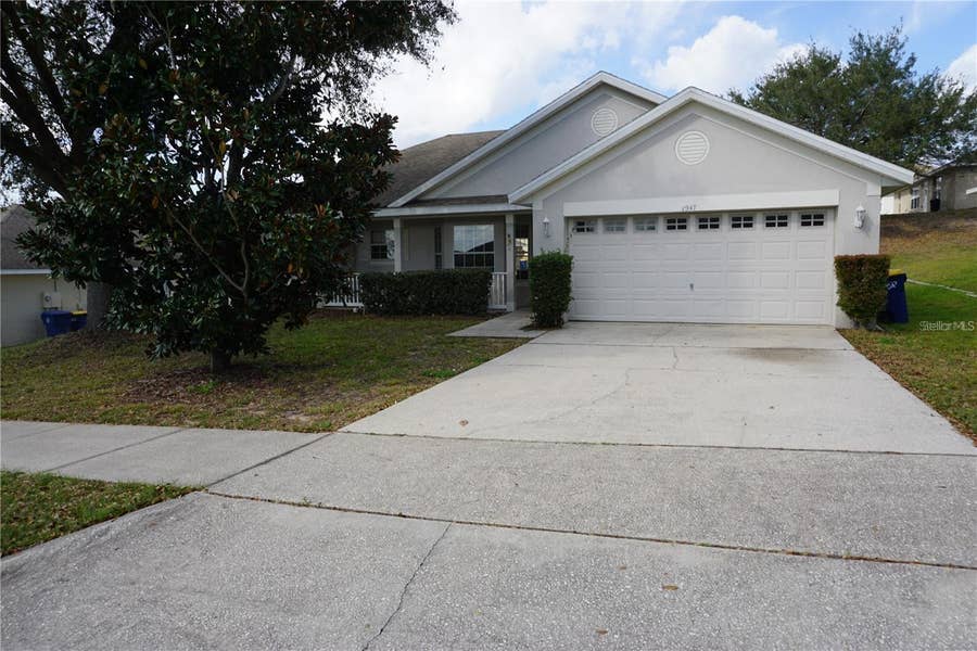 Property photo for 1947 SOUTHERN OAK LOOP, Minneola, FL