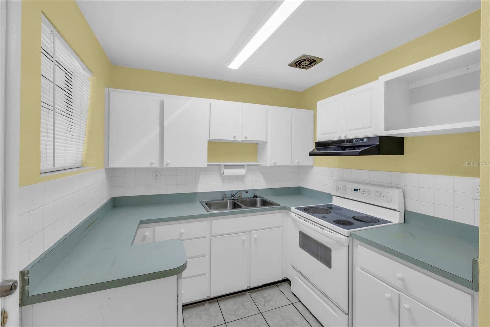 1031 CADILLAC DRIVE, Daytona Beach, FL 32117