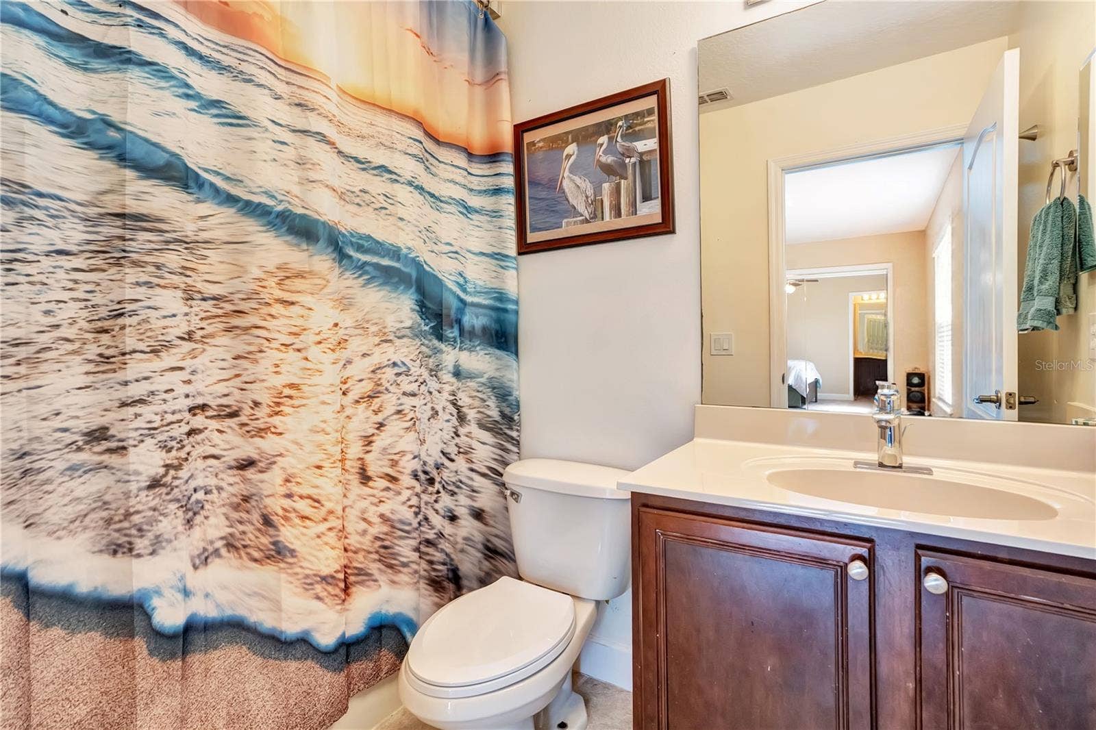 5762 COVINGTON COVE WAY, Orlando, FL 32829 ensuite full bathroom off bedroom 2