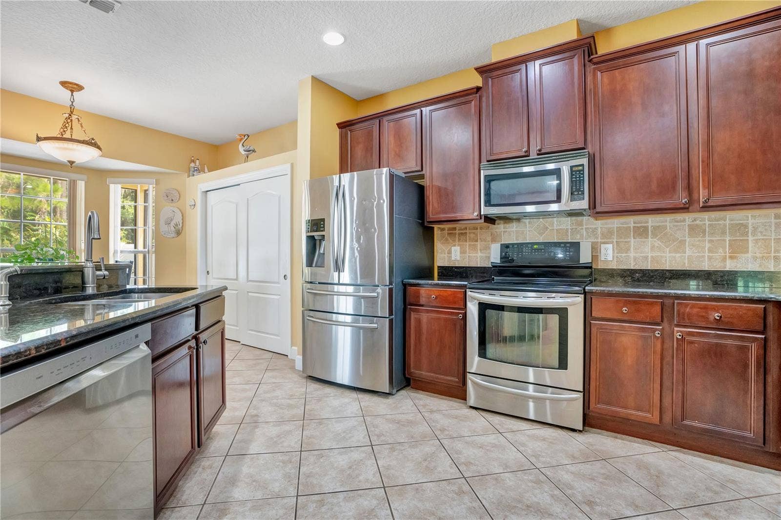 5762 COVINGTON COVE WAY, Orlando, FL 32829 Kitchen