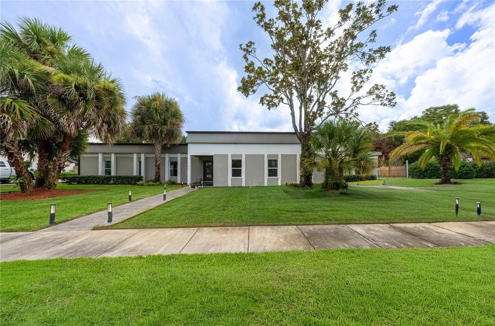 9197 BAY HILL BOULEVARD, Orlando, FL 32819 9197 BAY HILL BOULEVARD, Orlando, FL 32819