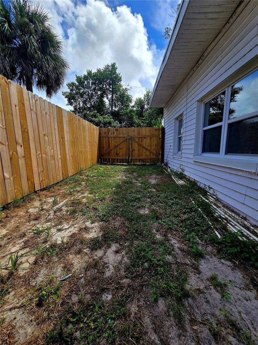 1308 MOORE STREET, Daytona Beach, FL 32114 1308 MOORE STREET, Daytona Beach, FL 32114