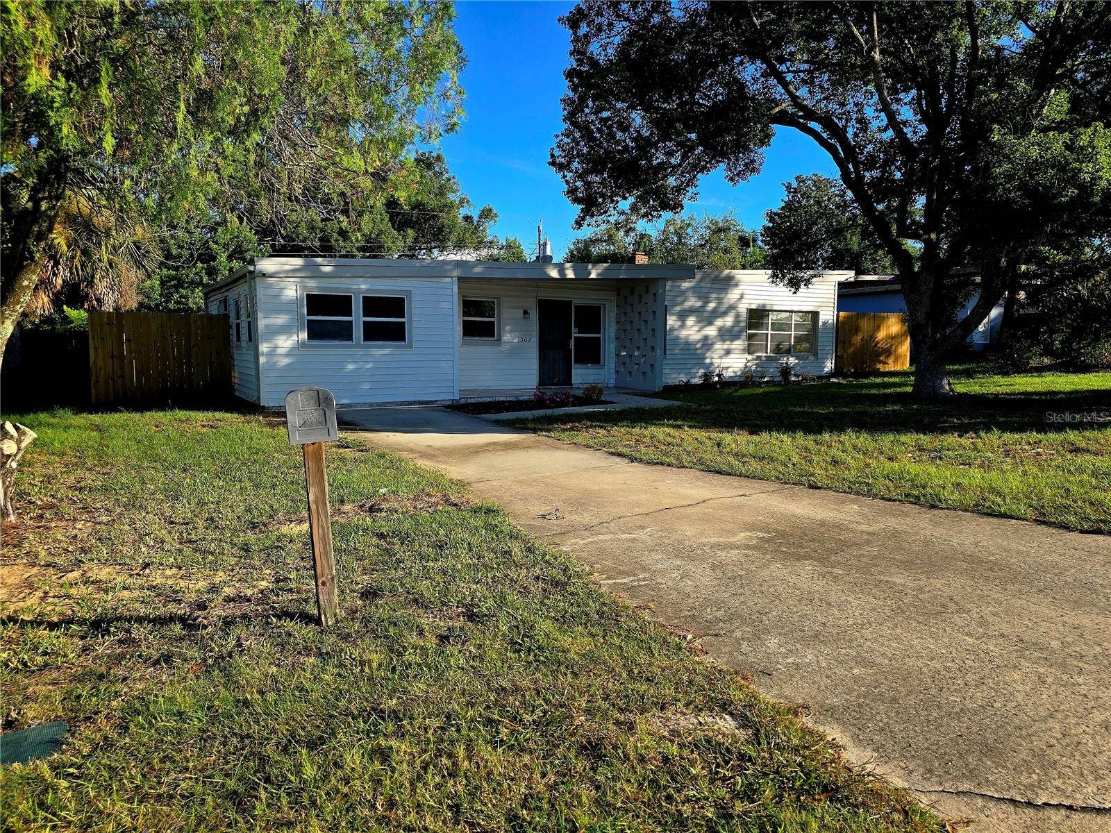 1308 MOORE STREET, Daytona Beach, FL 32114 1308 MOORE STREET, Daytona Beach, FL 32114