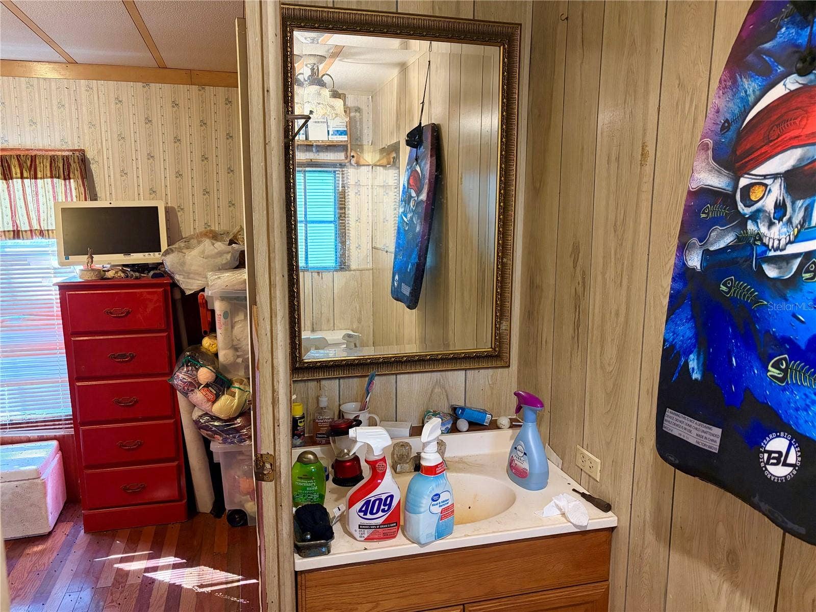 Bathroom 1 attached to Bedroom