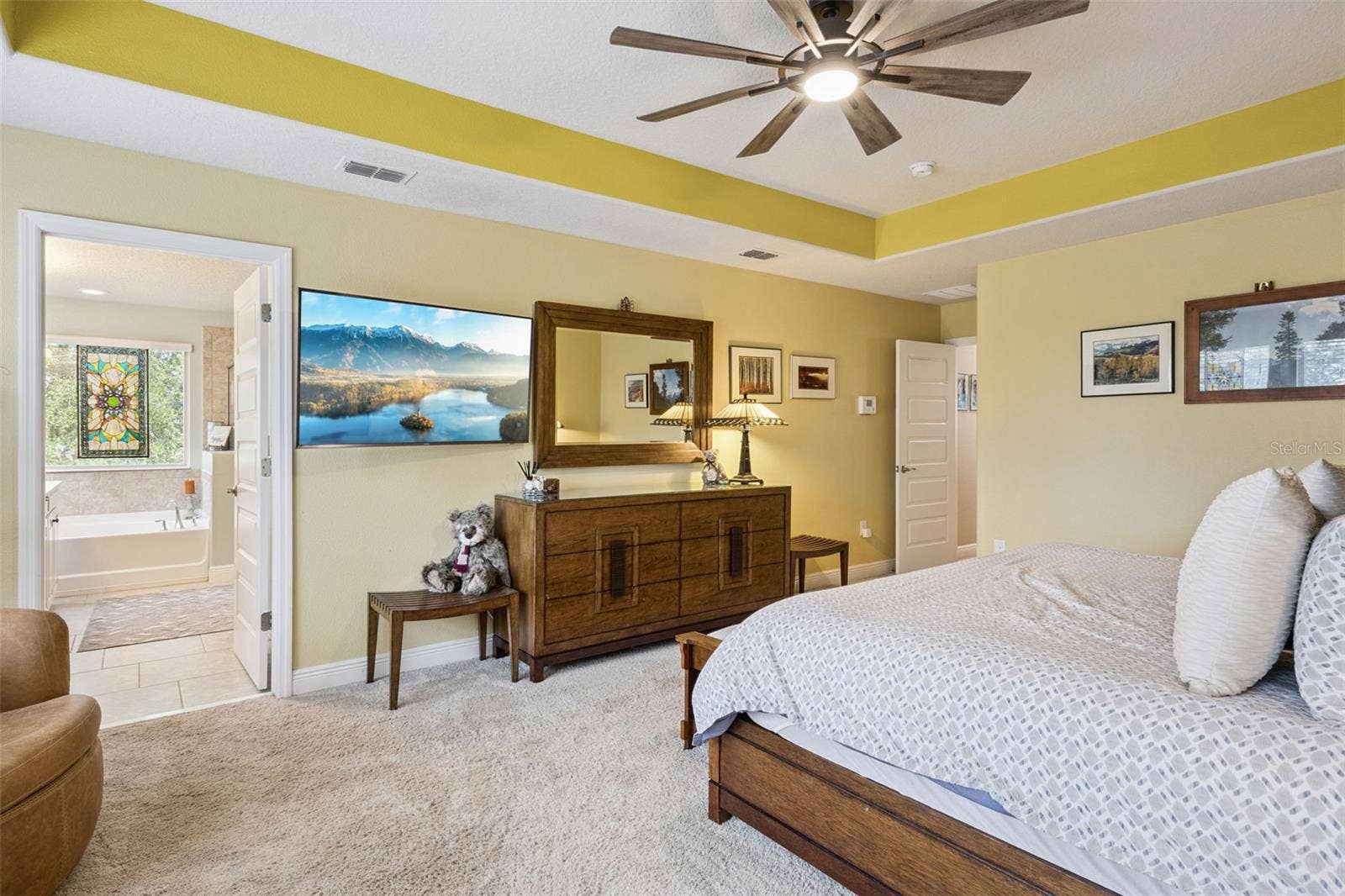 Tray Ceiling