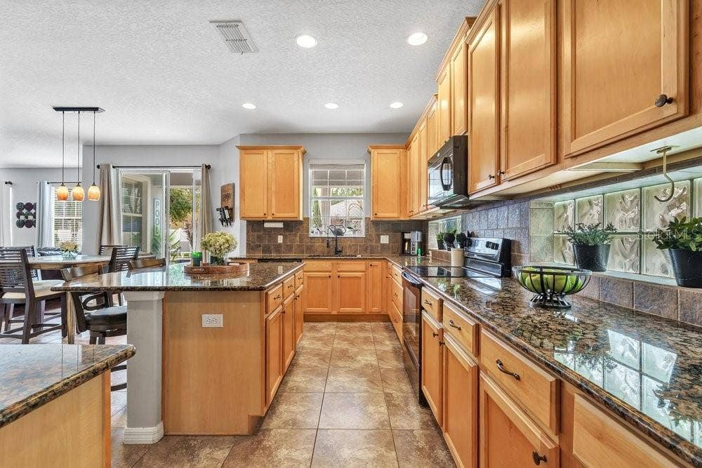 8840 ABBEY LEAF LANE, Orlando, FL 32827