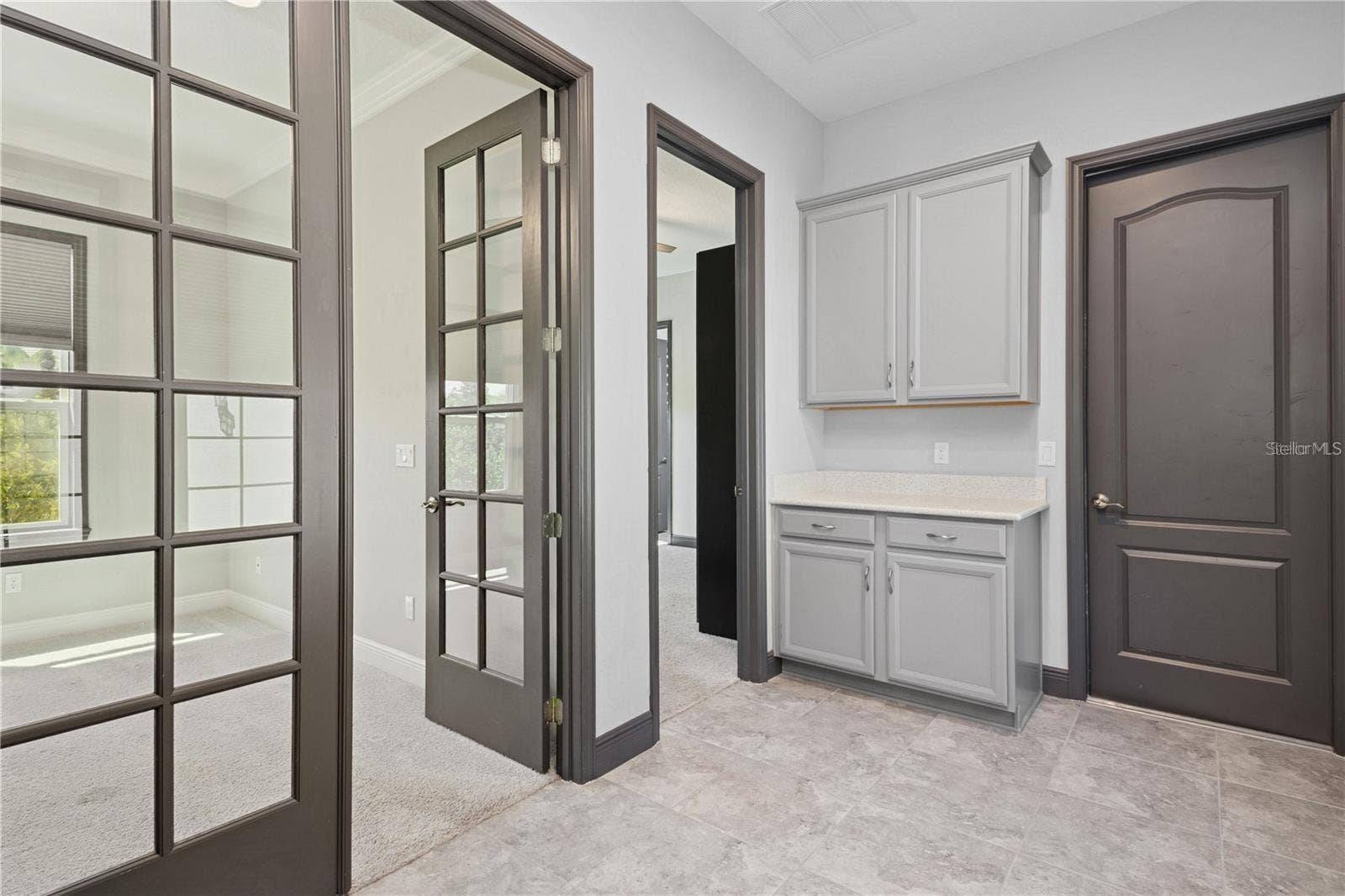 7031 BILLIE COURT, Winter Garden, FL 34787 drop zone and office entry