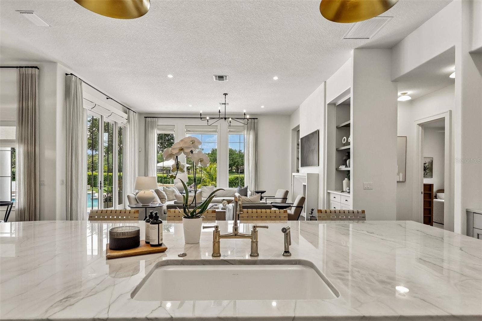 6120 GREATWATER DRIVE, Windermere, FL 34786 6120 GREATWATER DRIVE, Windermere, FL 34786