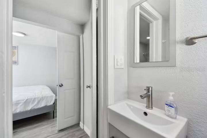 1501 WOODWARD STREET, Orlando, FL 32803 1501 WOODWARD STREET, Orlando, FL 32803