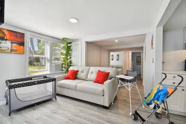 1501 WOODWARD STREET, Orlando, FL 32803 1501 WOODWARD STREET, Orlando, FL 32803