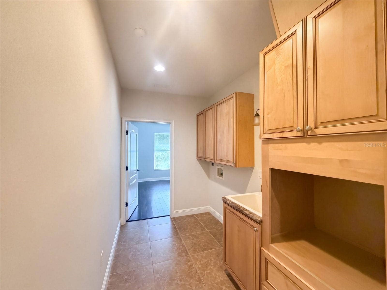 2015 RIVER CROSSING DRIVE, Valrico, FL 33596 2015 RIVER CROSSING DRIVE, Valrico, FL 33596