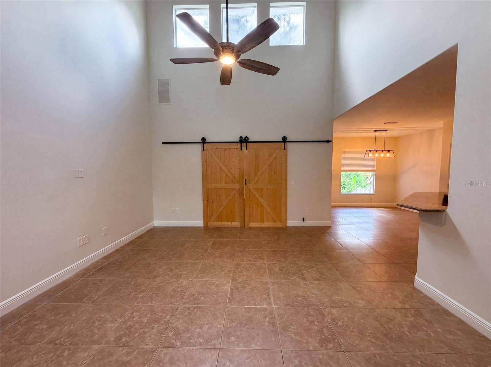 2015 RIVER CROSSING DRIVE, Valrico, FL 33596 2015 RIVER CROSSING DRIVE, Valrico, FL 33596