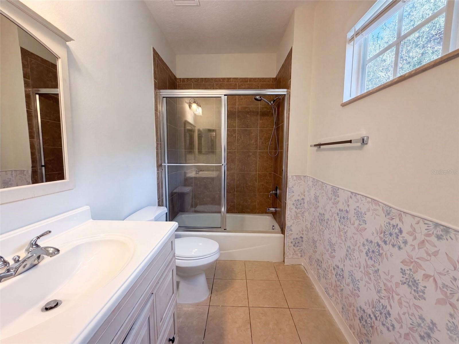 2015 RIVER CROSSING DRIVE, Valrico, FL 33596 2015 RIVER CROSSING DRIVE, Valrico, FL 33596