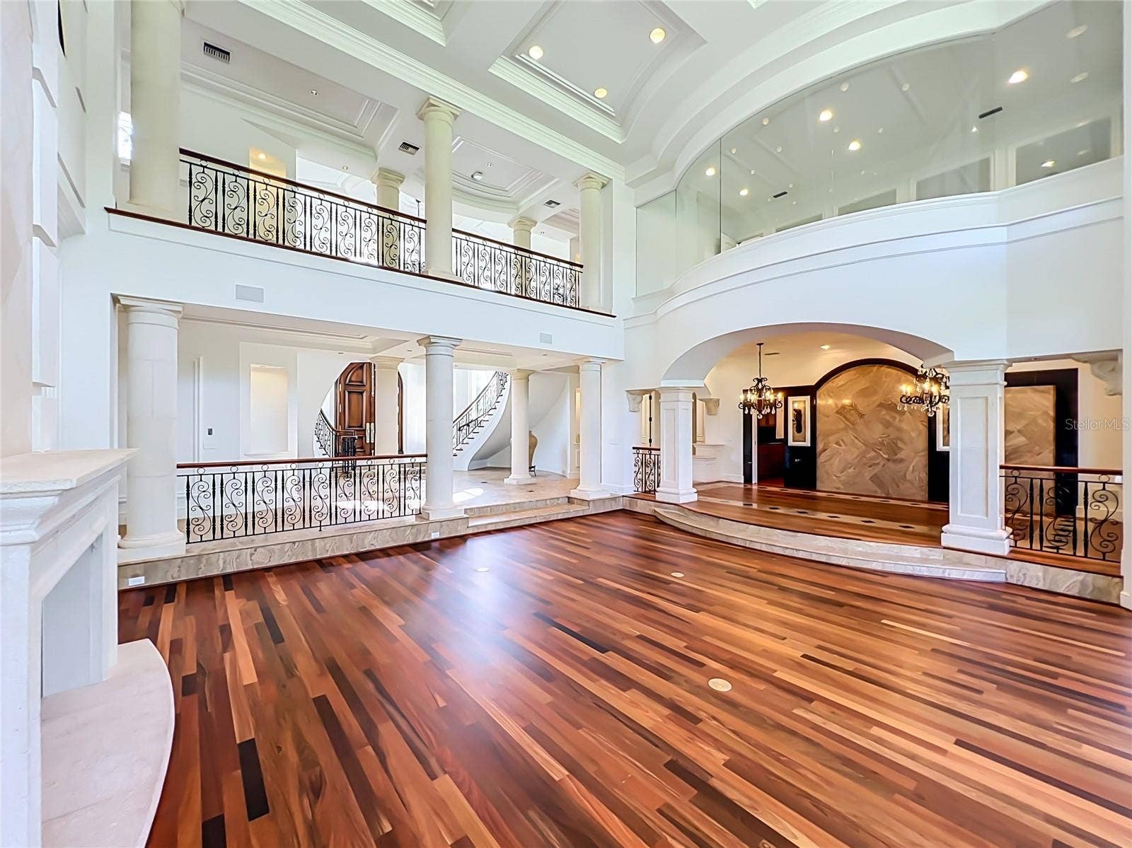 2405 ALAQUA DRIVE, Longwood, FL 32779 2405 ALAQUA DRIVE, Longwood, FL 32779