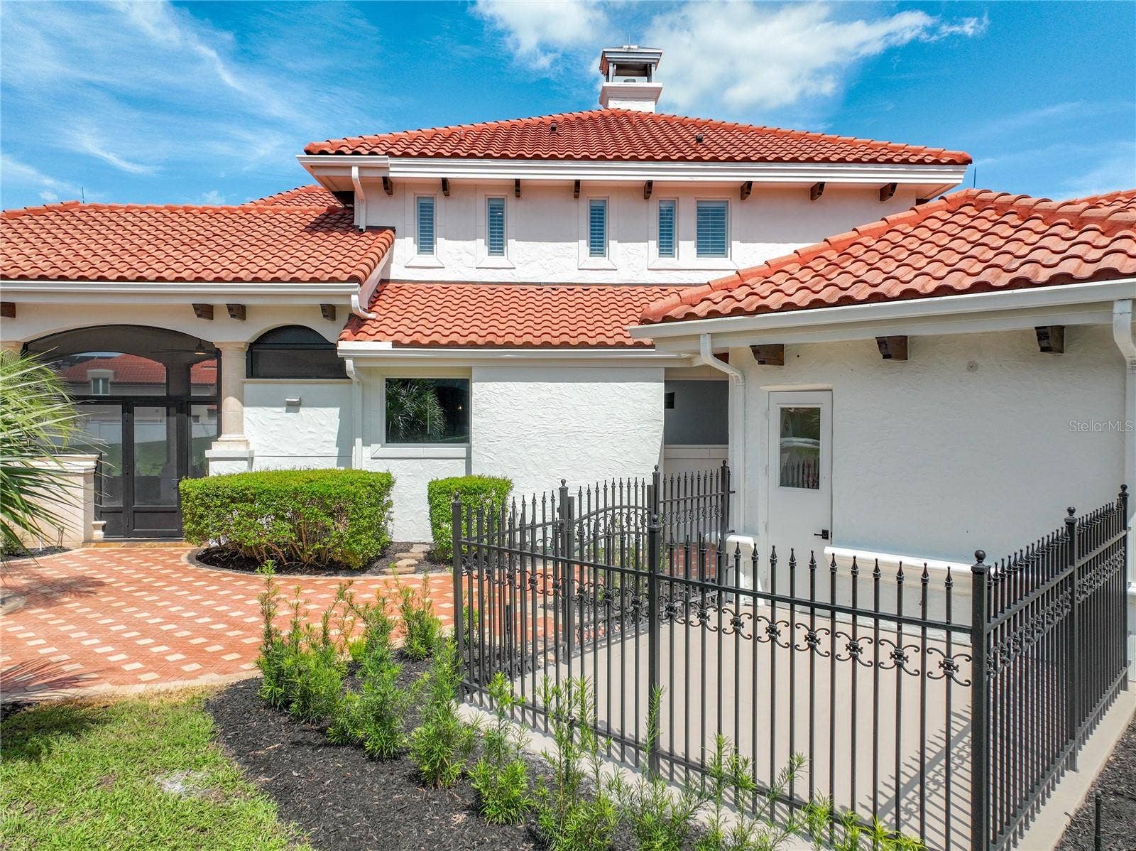 2405 ALAQUA DRIVE, Longwood, FL 32779 dog house/run area