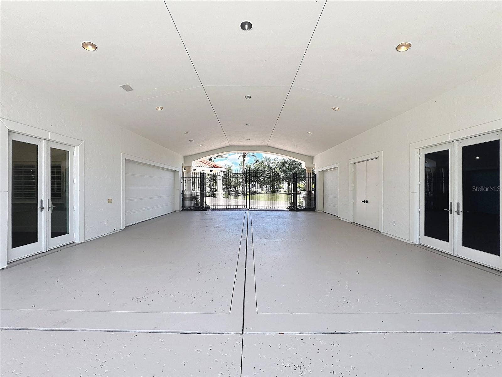 2405 ALAQUA DRIVE, Longwood, FL 32779 2405 ALAQUA DRIVE, Longwood, FL 32779