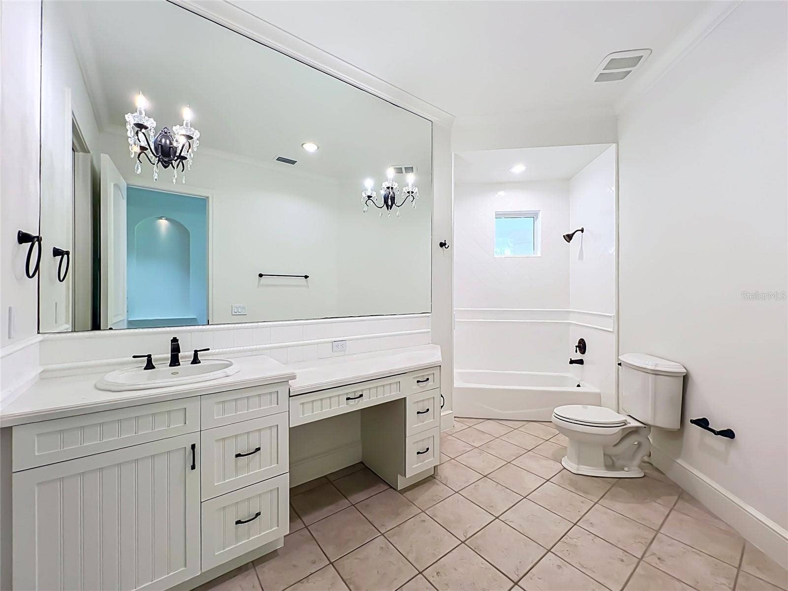 2405 ALAQUA DRIVE, Longwood, FL 32779 2405 ALAQUA DRIVE, Longwood, FL 32779