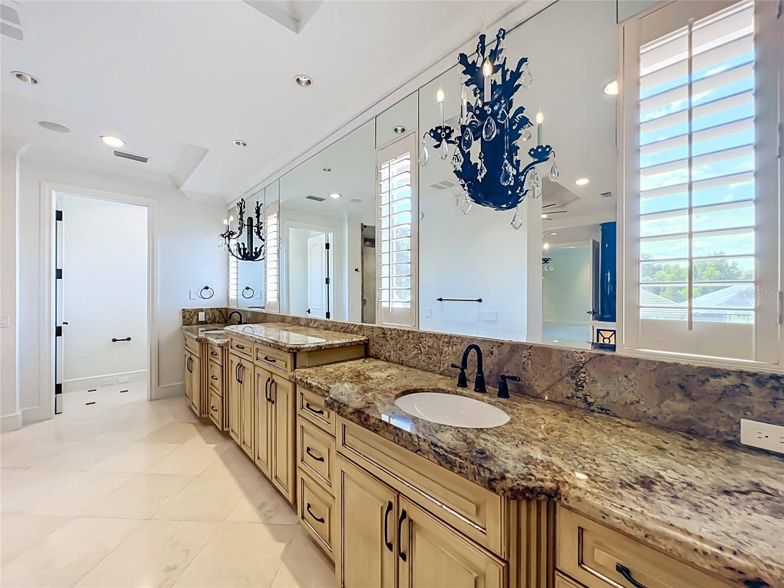 2405 ALAQUA DRIVE, Longwood, FL 32779 primary suite