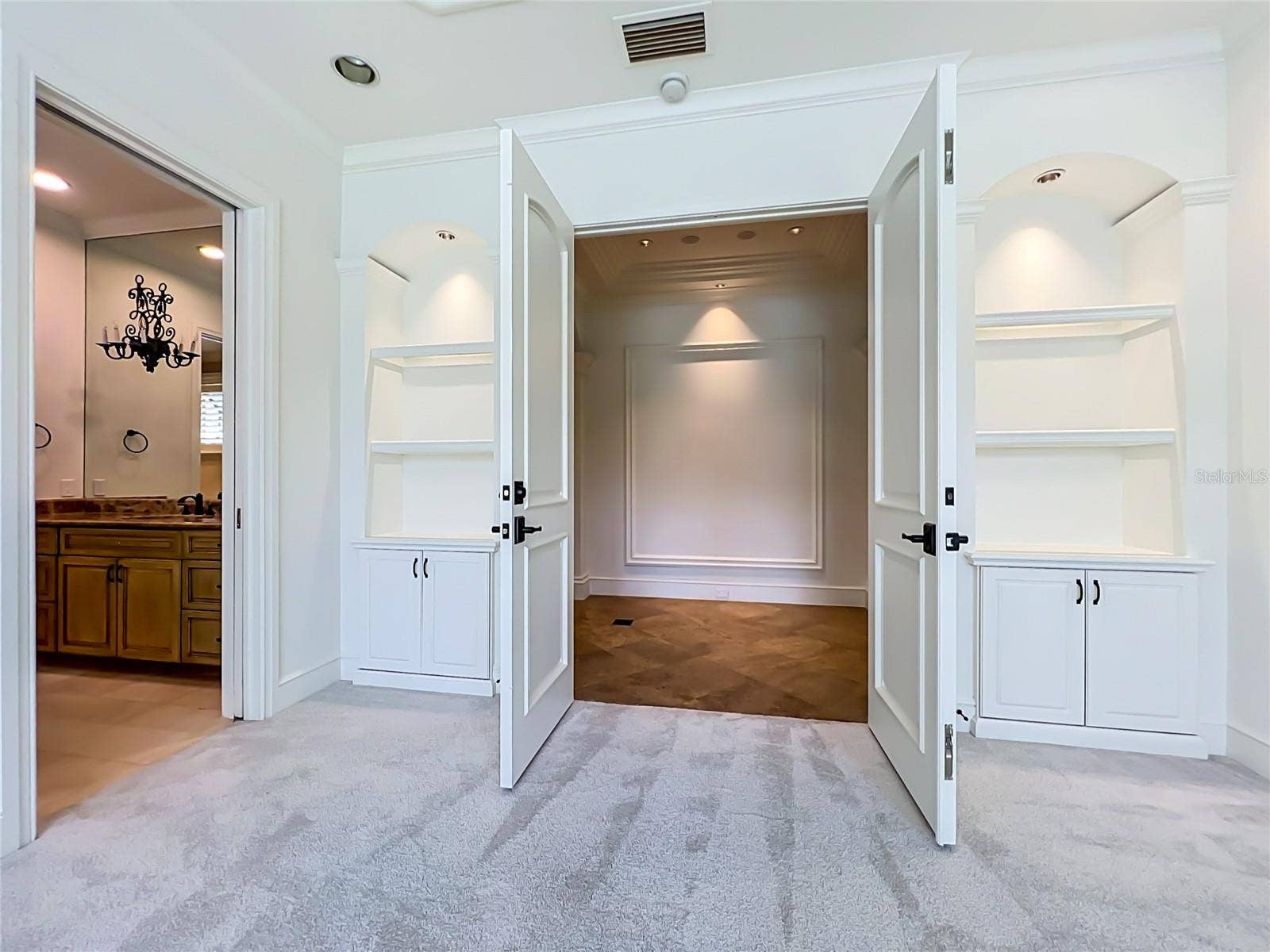 2405 ALAQUA DRIVE, Longwood, FL 32779 2405 ALAQUA DRIVE, Longwood, FL 32779