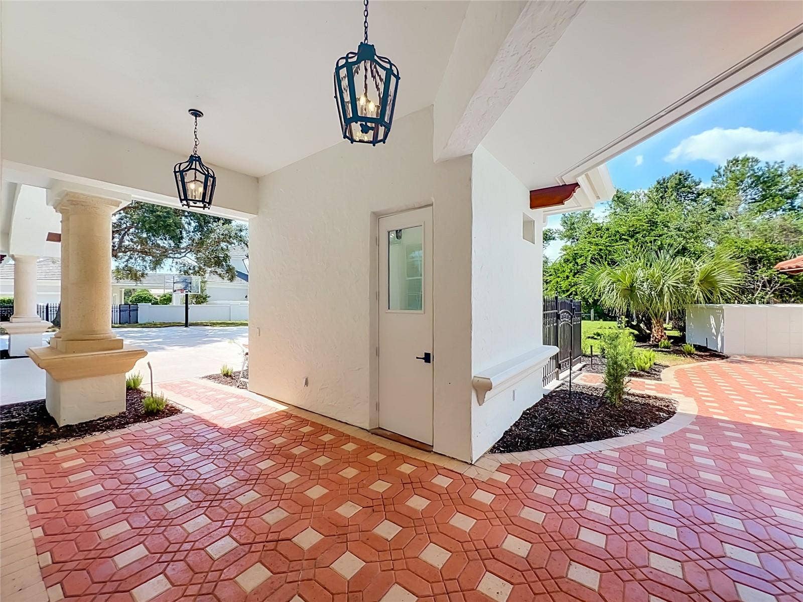 2405 ALAQUA DRIVE, Longwood, FL 32779 dog house/run area