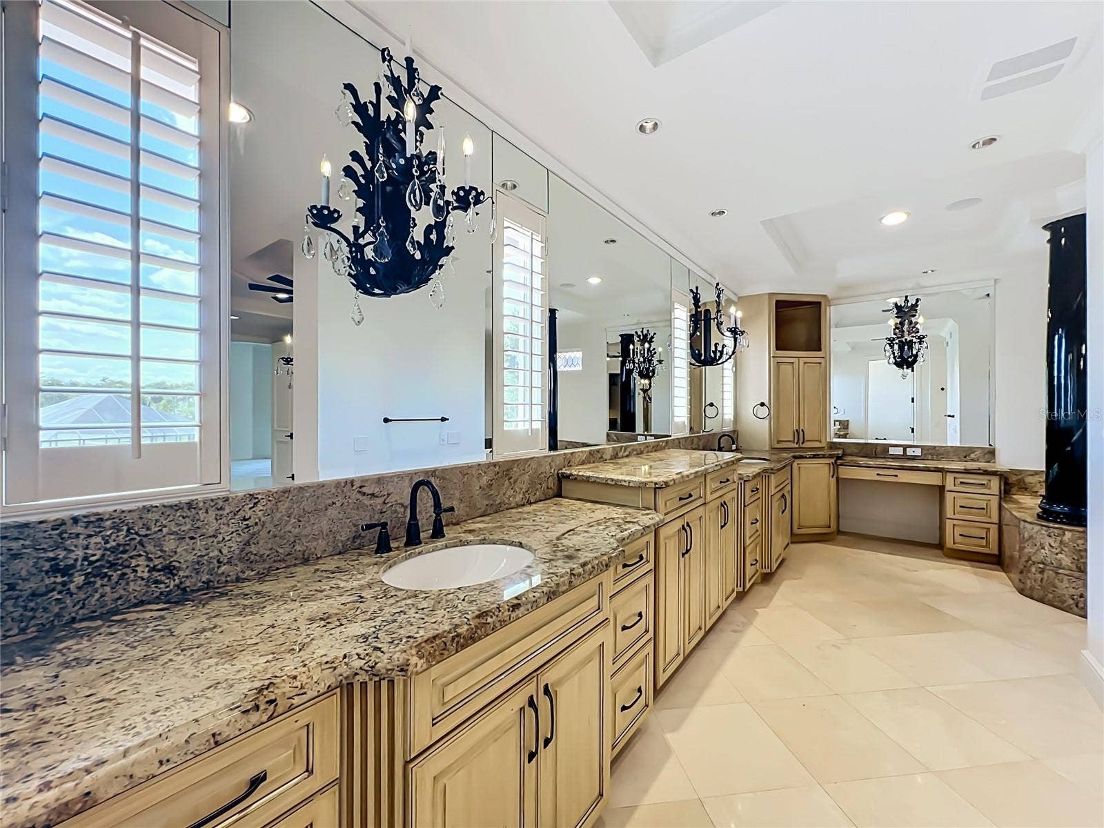 2405 ALAQUA DRIVE, Longwood, FL 32779 primary suite