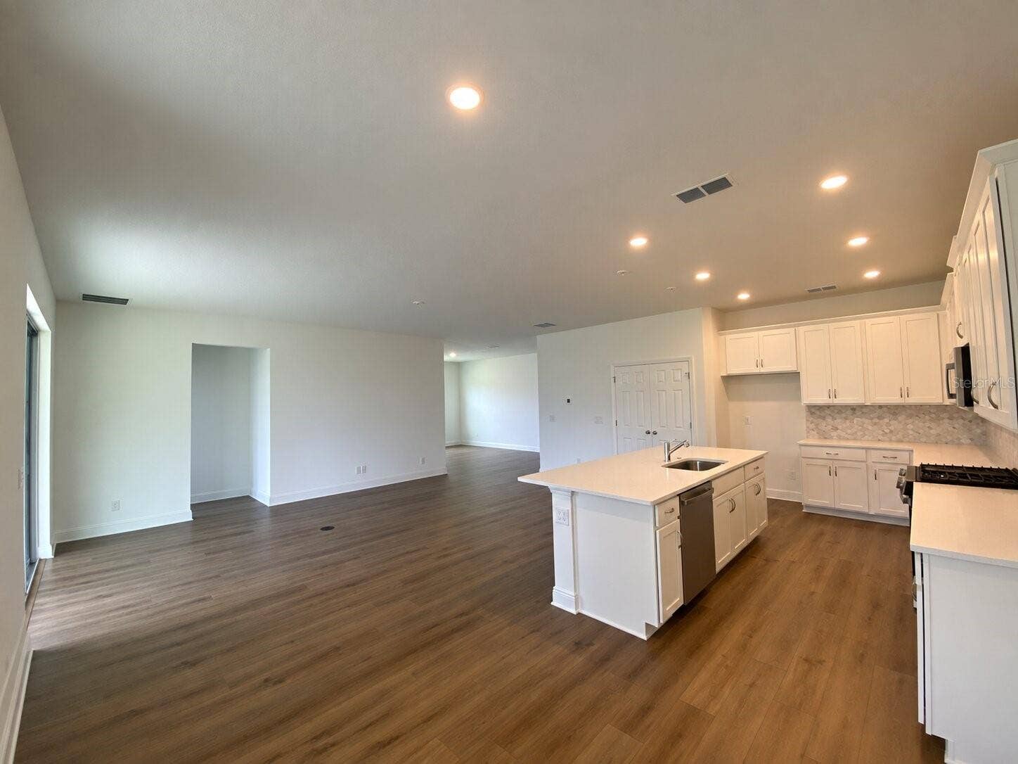 416 LEMONGRASS ROAD, Minneola, FL 34715 Kitchen & Great Room
