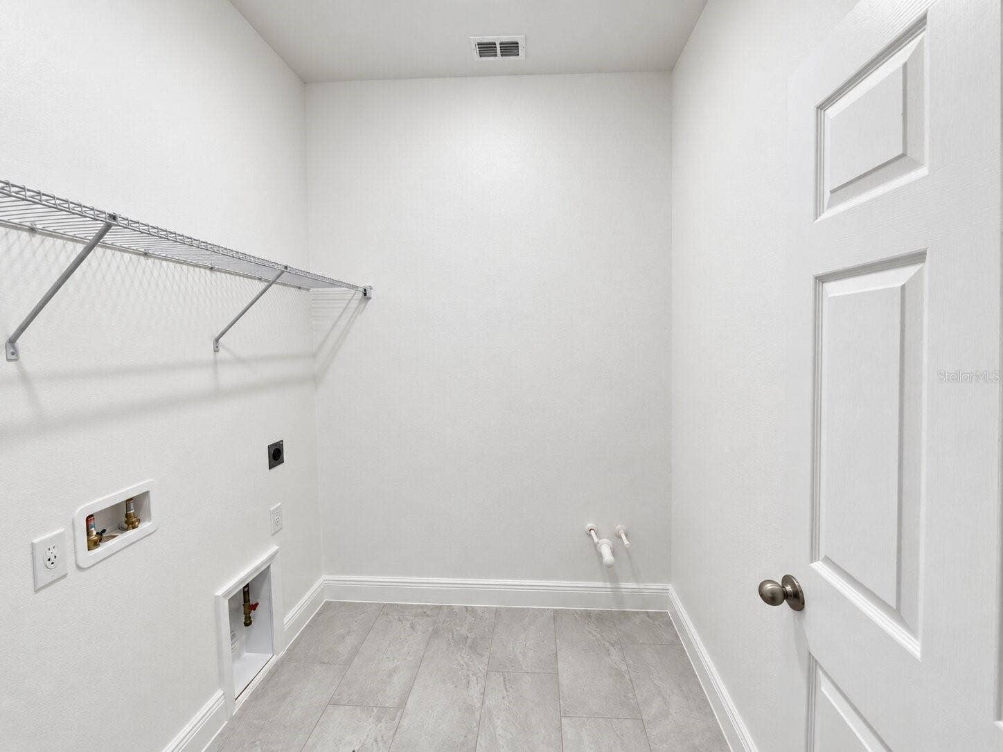 416 LEMONGRASS ROAD, Minneola, FL 34715 Laundry Room