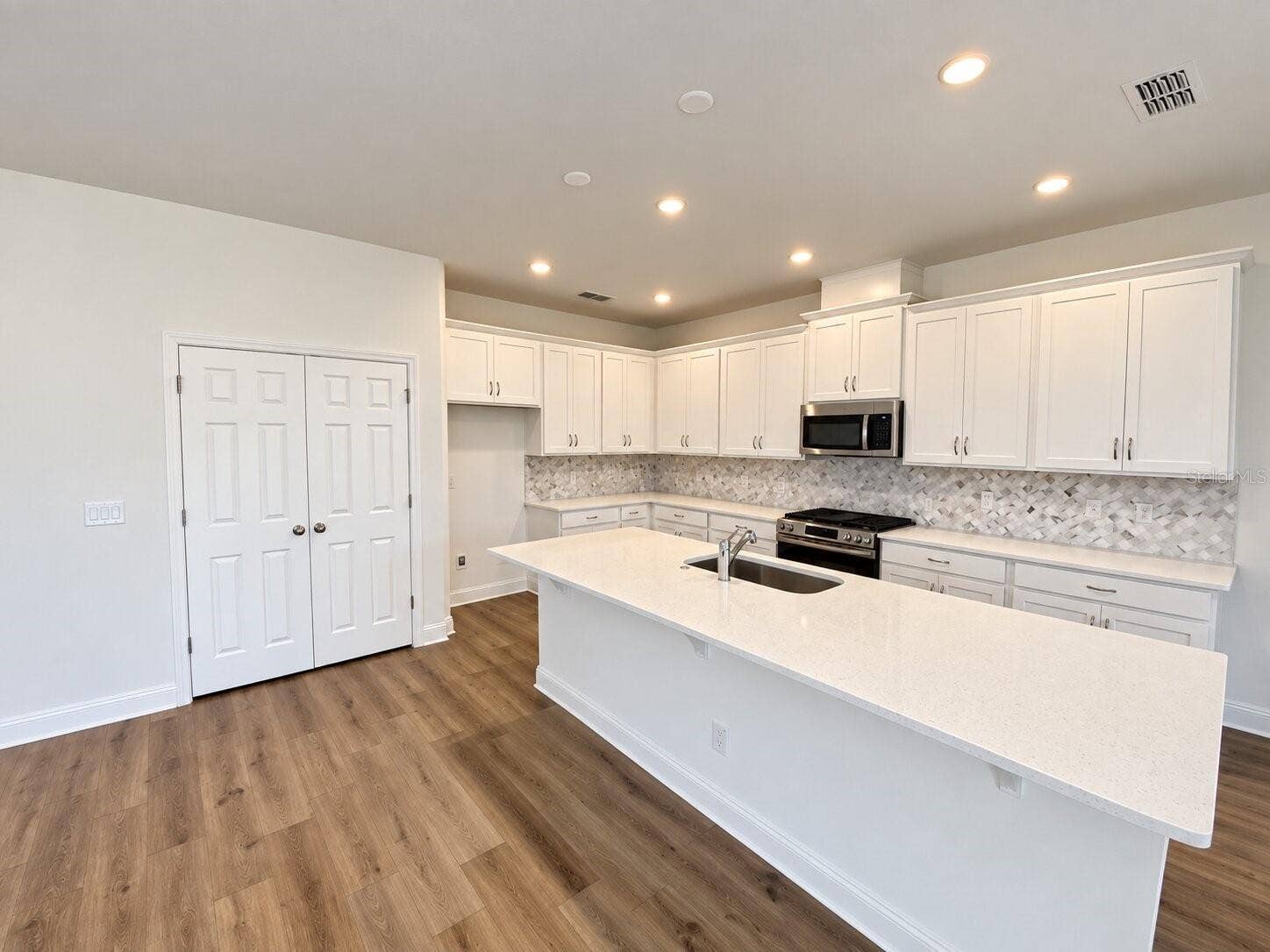 416 LEMONGRASS ROAD, Minneola, FL 34715 Kitchen