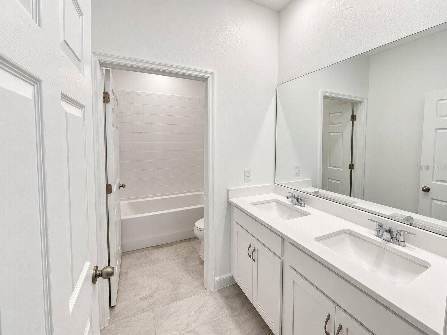 416 LEMONGRASS ROAD, Minneola, FL 34715 Bathroom 2