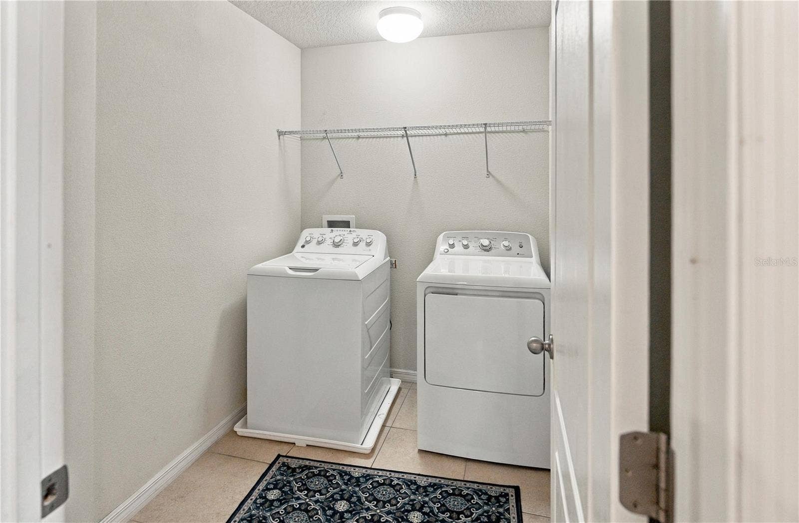 6049 FENDER COURT, Orlando, FL 32837 6049 FENDER COURT, Orlando, FL 32837