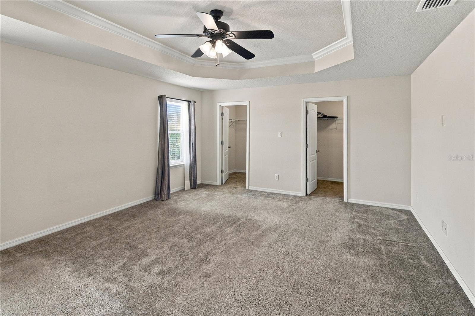 6049 FENDER COURT, Orlando, FL 32837 6049 FENDER COURT, Orlando, FL 32837