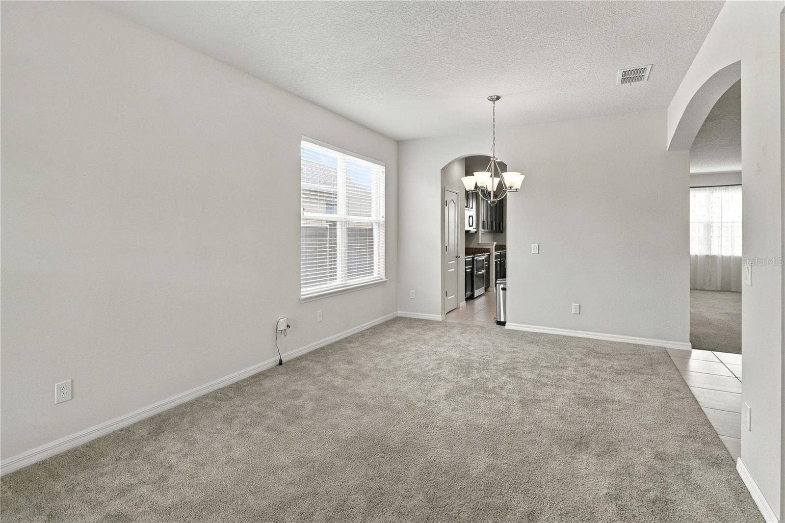 6049 FENDER COURT, Orlando, FL 32837 6049 FENDER COURT, Orlando, FL 32837