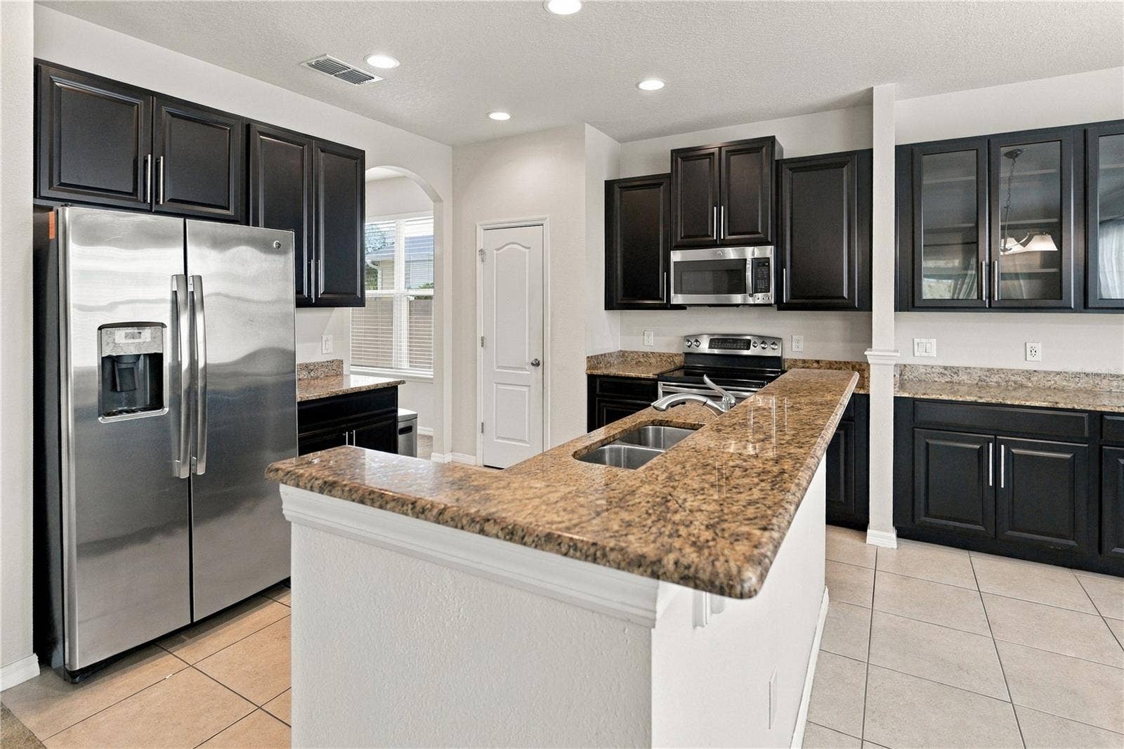 6049 FENDER COURT, Orlando, FL 32837 6049 FENDER COURT, Orlando, FL 32837