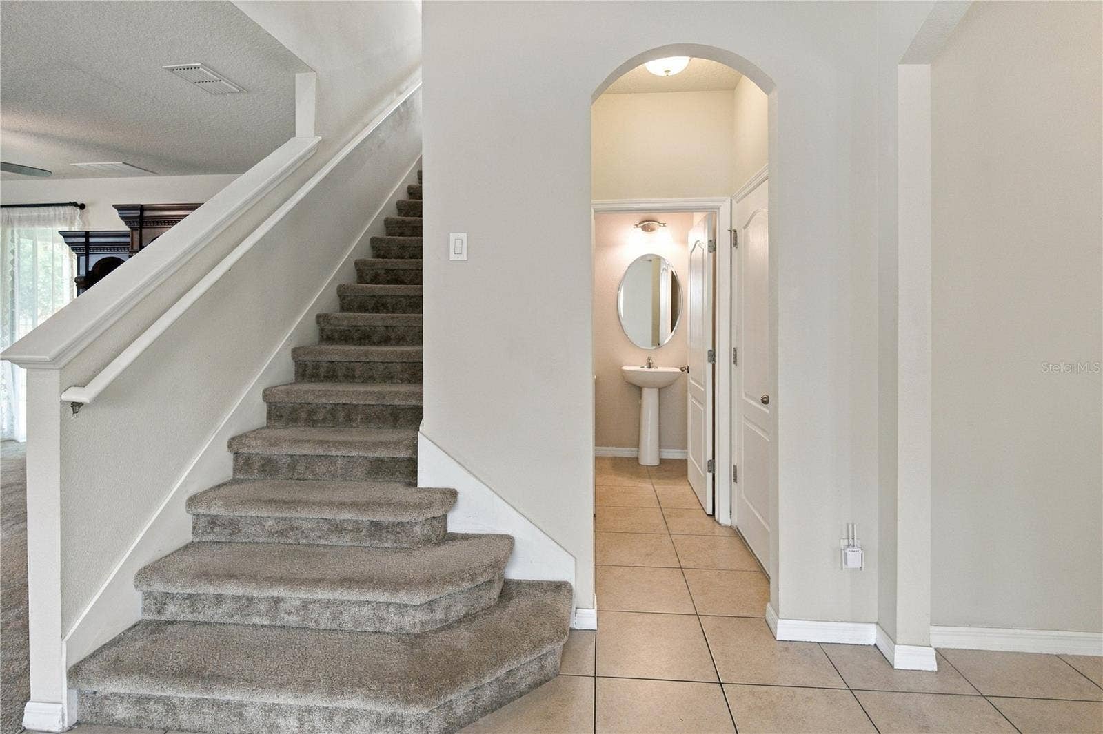 6049 FENDER COURT, Orlando, FL 32837 6049 FENDER COURT, Orlando, FL 32837