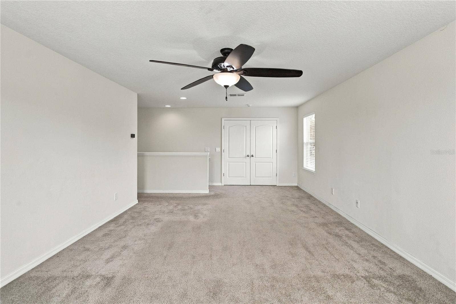 6049 FENDER COURT, Orlando, FL 32837 6049 FENDER COURT, Orlando, FL 32837