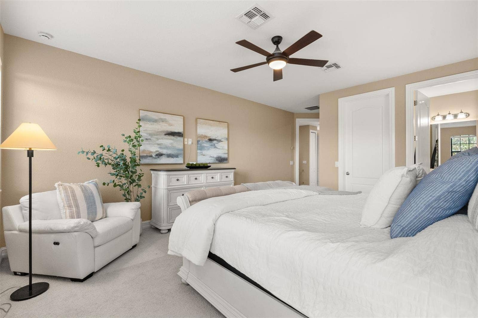 1260 BELLA VISTA CIRCLE, Longwood, FL 32779 Upstairs Primary Bedroom - Walk in closet and a linen closet