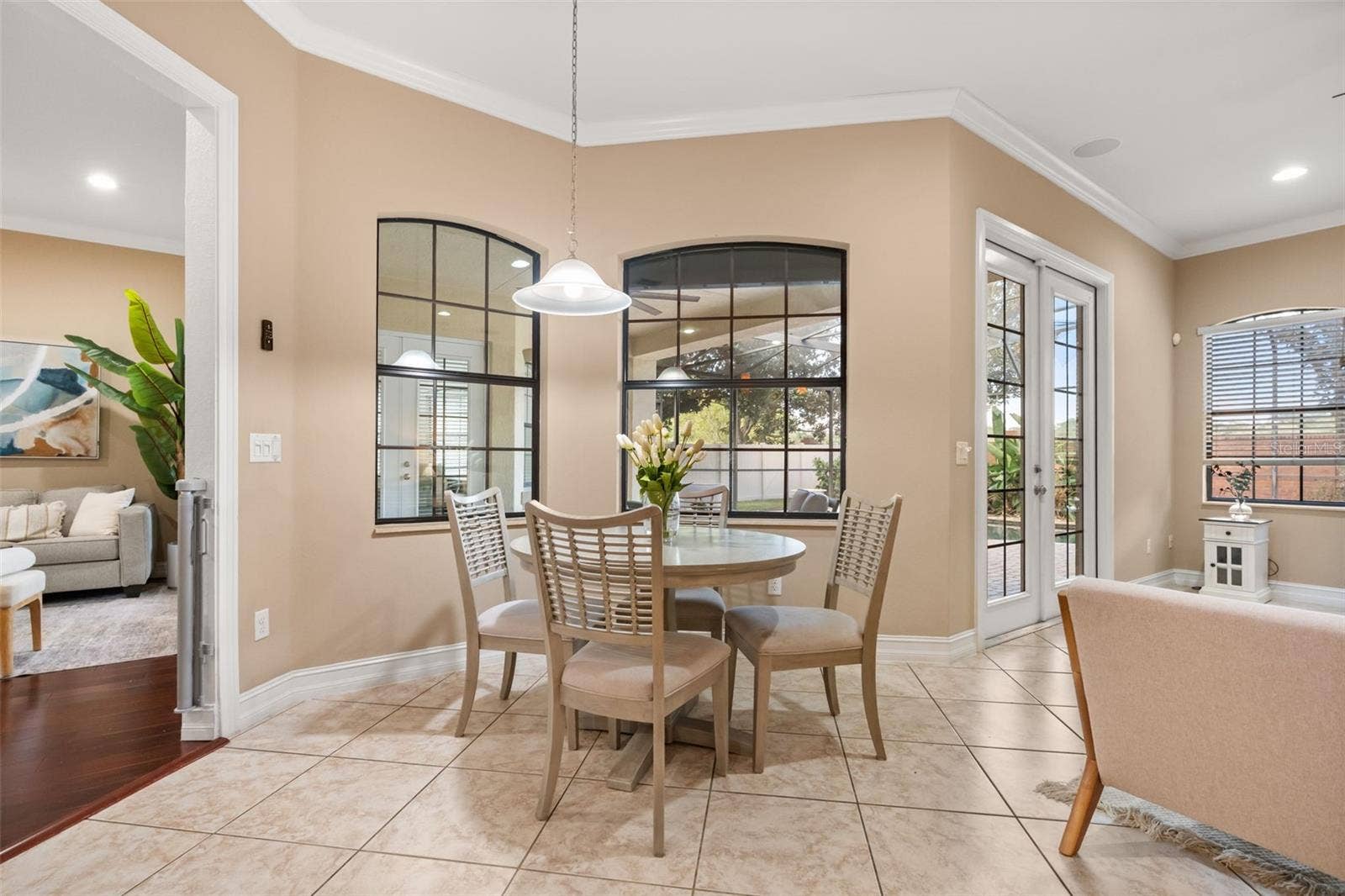 1260 BELLA VISTA CIRCLE, Longwood, FL 32779 Breakfast nook off of the kitchen and family room