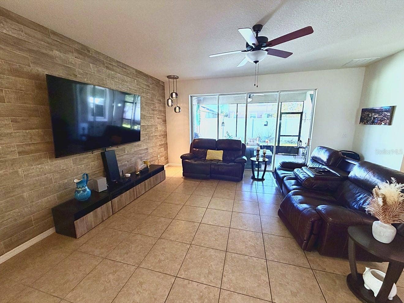 2121 AVIAN LOOP, Kissimmee, FL 34741