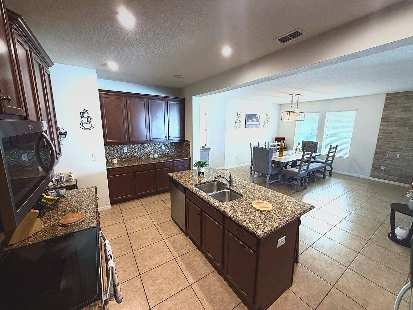 2121 AVIAN LOOP, Kissimmee, FL 34741