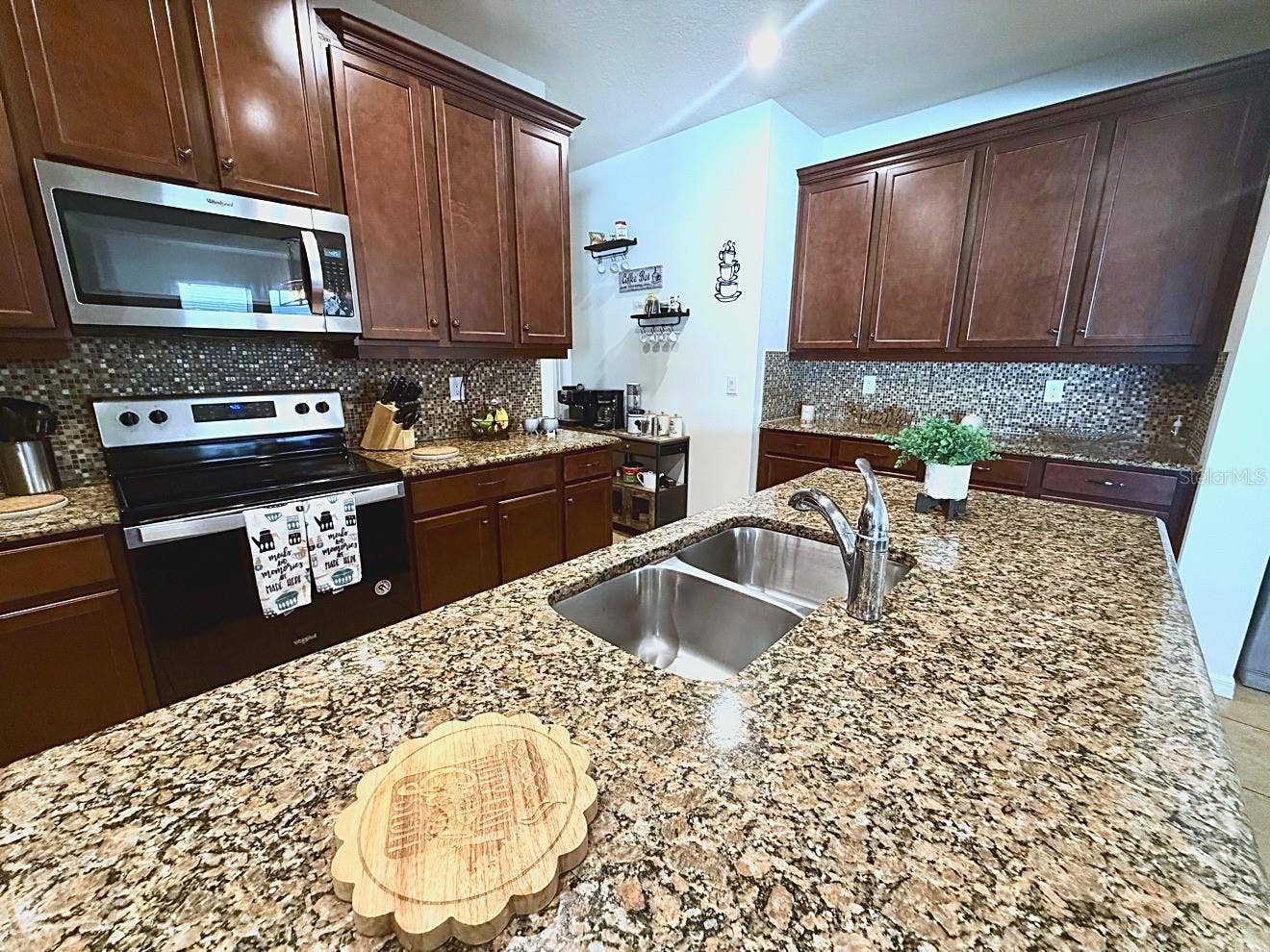 2121 AVIAN LOOP, Kissimmee, FL 34741